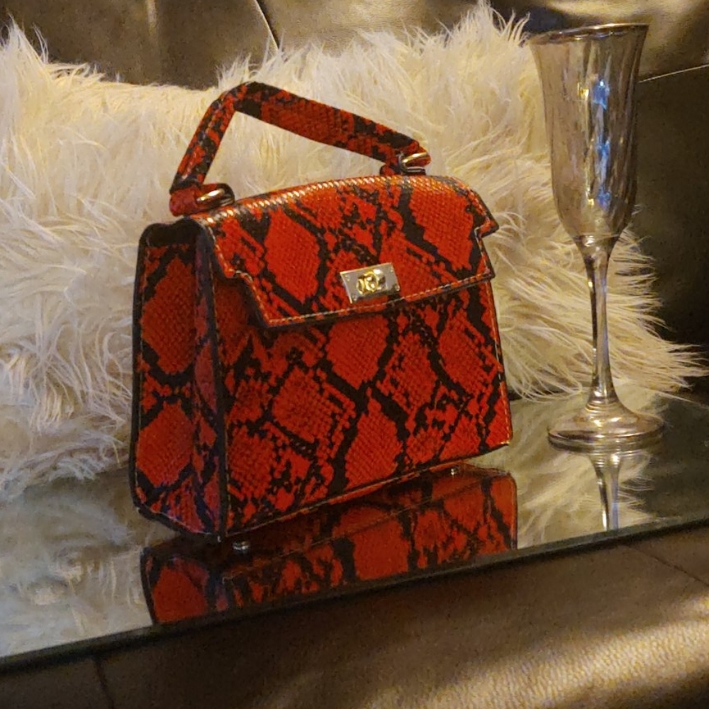 Purse - Picture 2 of 2